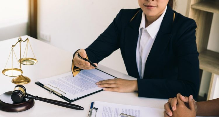 money disputes lawyer in pune